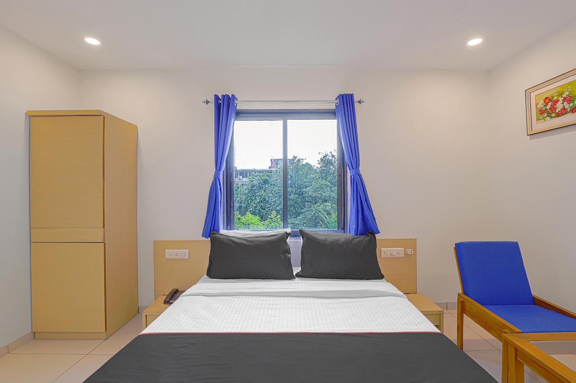 Hotel O La Veera Ahmadábád Kültér fotó