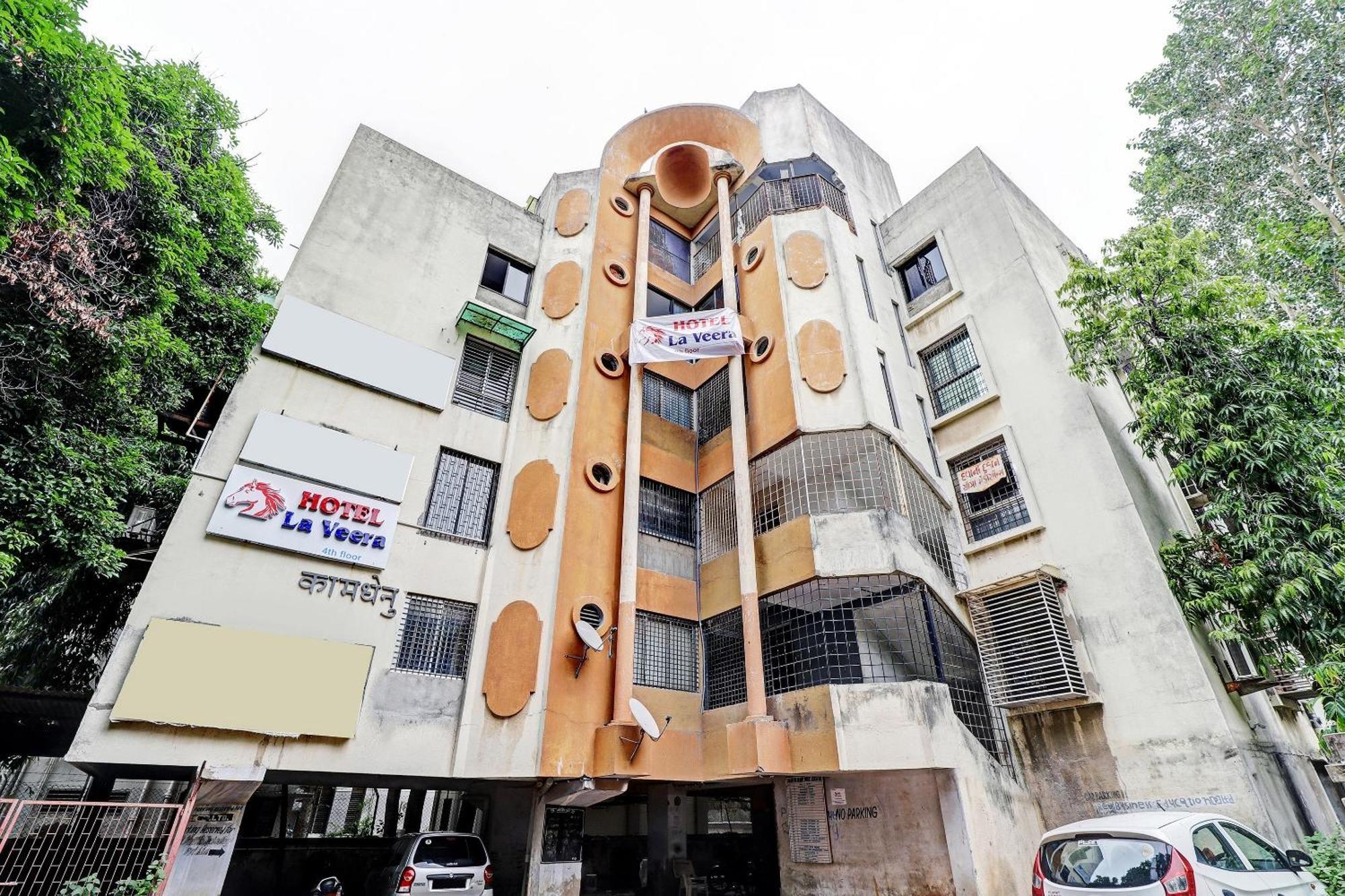Hotel O La Veera Ahmadábád Kültér fotó